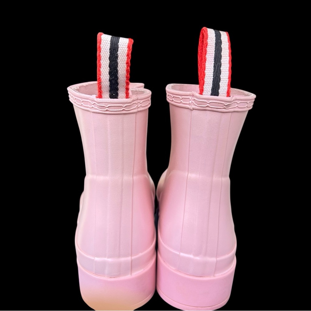 Hunter Women Sz 7 Rain Boots in Blush Pink Waterproof MudProof Boots - Picture 7 of 16